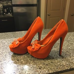 Orange velvet-like high heels, Size 7, used
